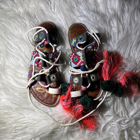Sam Edelman Gretchen Embroidered Flat Sandal Light
Brown Multi size 6.5 - Picture 4 of 4
